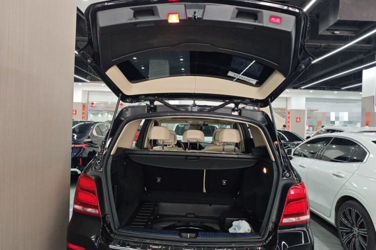 Used Mercedes-Benz GLK-Class 2015 GLK 260 4MATIC Fashion Edition Ultimate Version Trunk