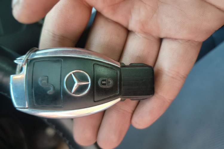 Used Mercedes-Benz GLK-Class 2015 GLK 260 4MATIC Dynamic Edition Ultimate Version Vehicle Key