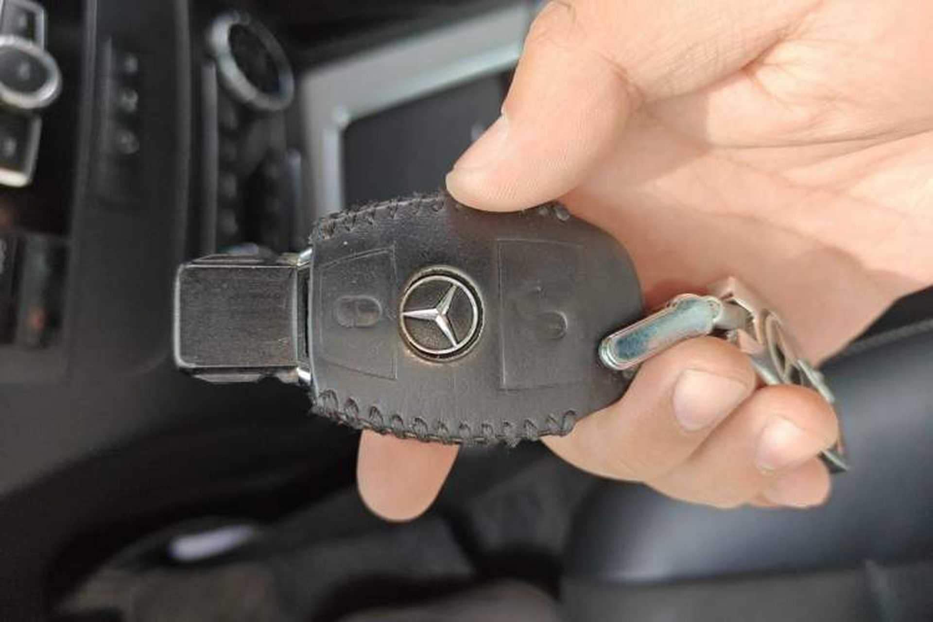 Used Mercedes-Benz GLK-Class 2015 GLK 260 4MATIC Dynamic Edition Ultimate Version Vehicle Key
