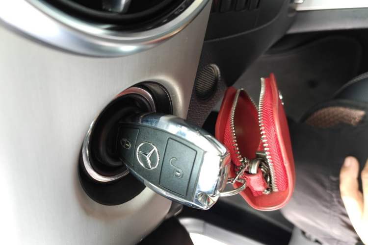 Used Mercedes-Benz GLK-Class 2015 GLK 260 4MATIC Dynamic Edition Ultimate Version Vehicle Key