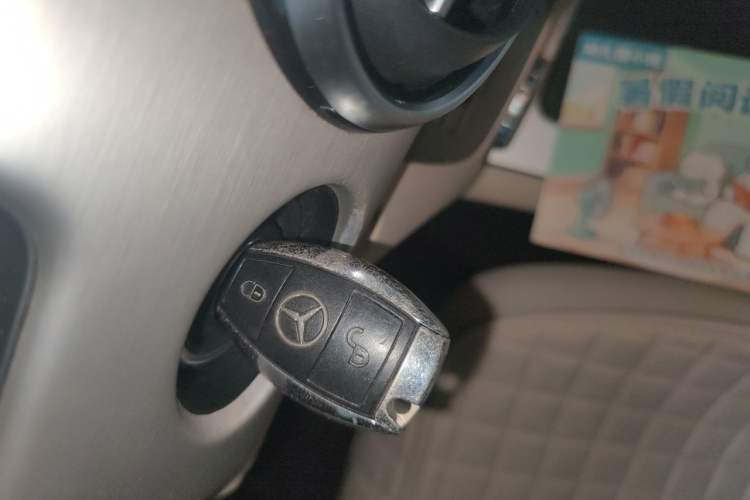 Used Mercedes-Benz GLK-Class 2015 GLK 260 4MATIC Dynamic Edition Ultimate Version Vehicle Key