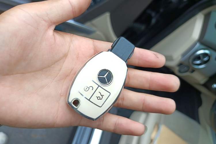 Used Mercedes-Benz GLK-Class 2015 GLK 260 4MATIC Dynamic Edition Ultimate Version Vehicle Key