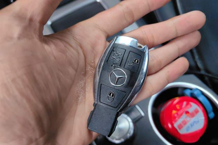 Used Mercedes-Benz GLK-Class 2015 GLK 300 4MATIC Fashion Edition Ultimate Version Vehicle Key