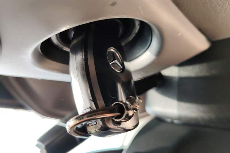 Used Mercedes-Benz GLK-Class 2015 GLK 260 4MATIC Dynamic Edition Ultimate Version Vehicle Key