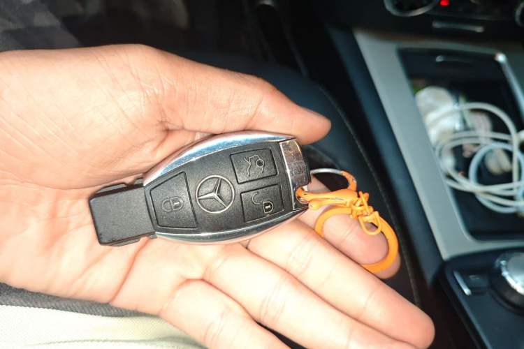Used Mercedes-Benz GLK-Class 2015 GLK 300 4MATIC Fashion Edition Ultimate Version Vehicle Key