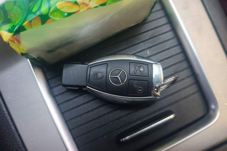 Used Mercedes-Benz GLK-Class 2015 GLK 300 4MATIC Fashion Edition Ultimate Version Vehicle Key