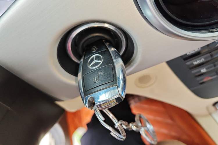 Used Mercedes-Benz GLK-Class 2015 GLK 260 4MATIC Dynamic Edition Ultimate Version Vehicle Key