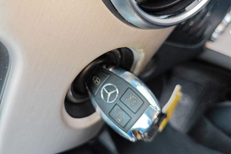 Used Mercedes-Benz GLK-Class 2015 GLK 260 4MATIC Fashion Edition Ultimate Version Vehicle Key