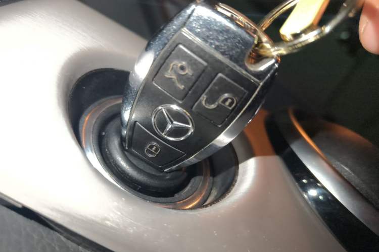 Used Mercedes-Benz GLK-Class 2015 GLK 260 4MATIC Fashion Edition Ultimate Version Vehicle Key
