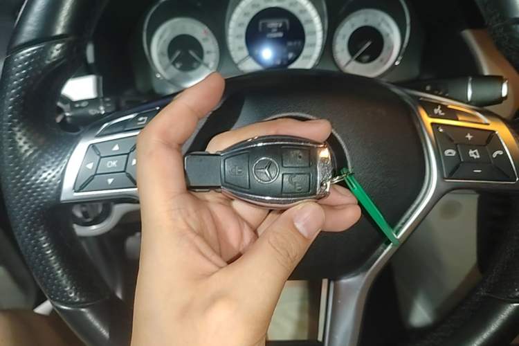 Used Mercedes-Benz GLK-Class 2015 GLK 260 4MATIC Fashion Edition Ultimate Version Vehicle Key