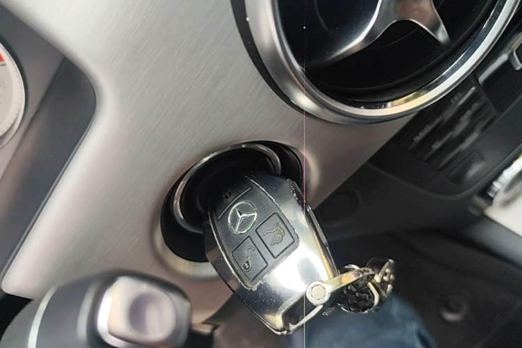 Used Mercedes-Benz GLK-Class 2015 GLK 260 4MATIC Fashion Edition Ultimate Version Vehicle Key
