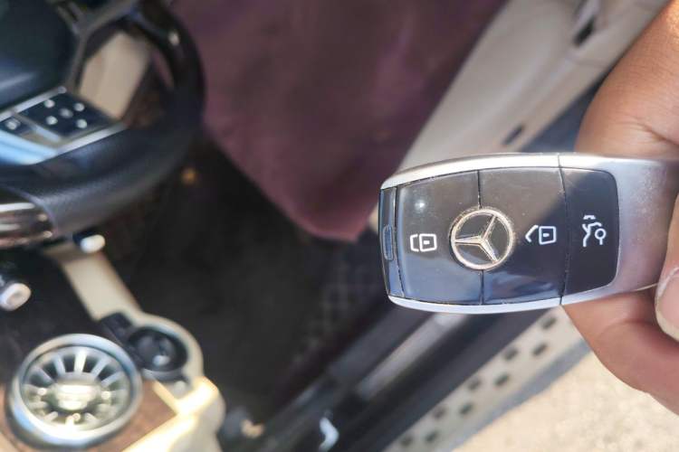 Used Mercedes-Benz GLK-Class 2015 GLK 260 4MATIC Dynamic Edition Ultimate Version Vehicle Key