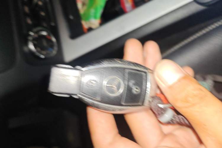 Used Mercedes-Benz GLK-Class 2015 GLK 260 4MATIC Dynamic Edition Ultimate Version Vehicle Key