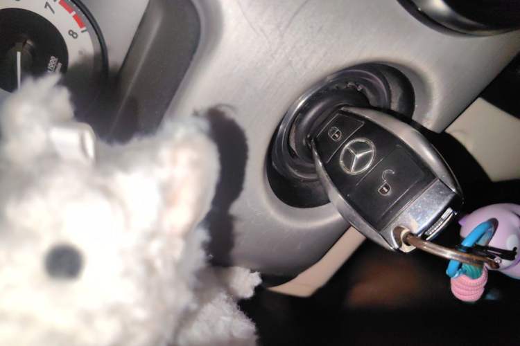 Used Mercedes-Benz GLK-Class 2015 GLK 260 4MATIC Dynamic Edition Ultimate Version Vehicle Key