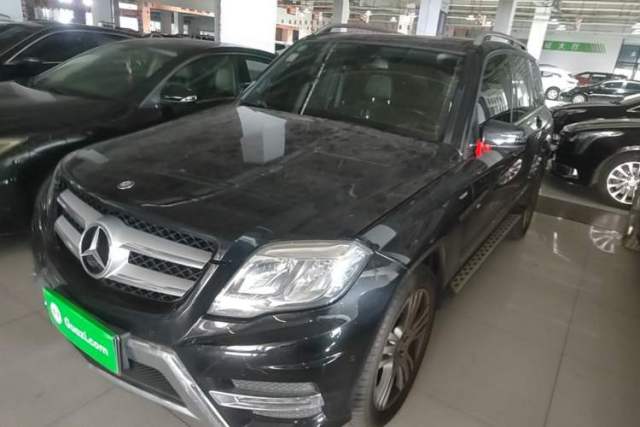 Ojetý Mercedes-Benz GLK-Class 2015 GLK 260 4MATIC Dynamic Edition Ultimate Version