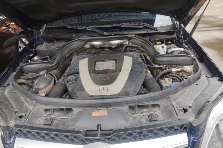 Used Mercedes-Benz GLK-Class 2015 GLK 300 4MATIC Fashion Edition Ultimate Version Engine Bay