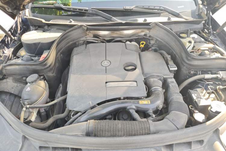 Used Mercedes-Benz GLK-Class 2015 GLK 260 4MATIC Dynamic Edition Ultimate Version Engine Bay