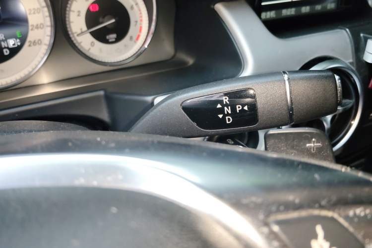 Used Mercedes-Benz GLK-Class 2015 GLK 260 4MATIC Dynamic Edition Ultimate Version Gear Lever
