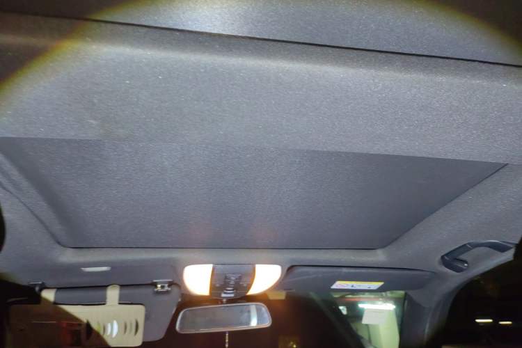 Used Mercedes-Benz GLK-Class 2015 GLK 260 4MATIC Fashion Edition Ultimate Version Headliner