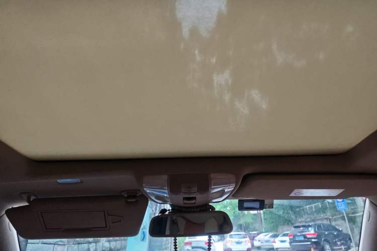 Used Mercedes-Benz GLK-Class 2015 GLK 260 4MATIC Dynamic Edition Ultimate Version Headliner