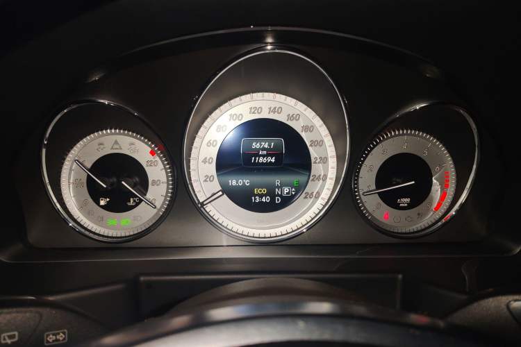 Used Mercedes-Benz GLK-Class 2015 GLK 260 4MATIC Dynamic Edition Ultimate Version Instrument Cluster