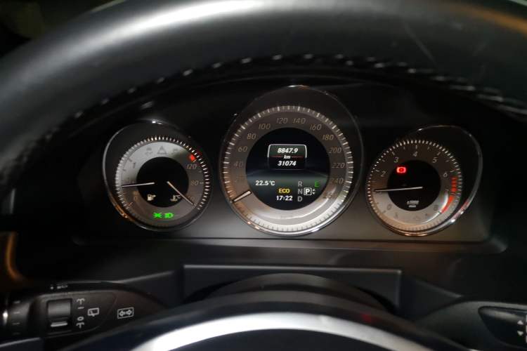Used Mercedes-Benz GLK-Class 2015 GLK 260 4MATIC Dynamic Edition Ultimate Version Instrument Cluster