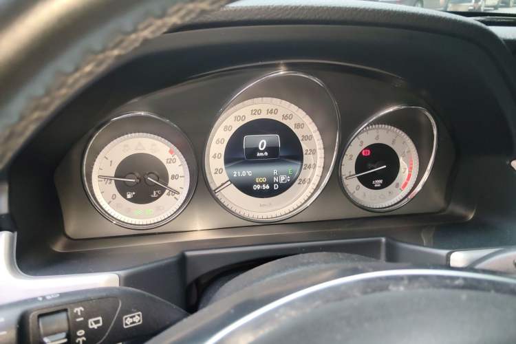 Used Mercedes-Benz GLK-Class 2015 GLK 260 4MATIC Dynamic Edition Ultimate Version Instrument Cluster