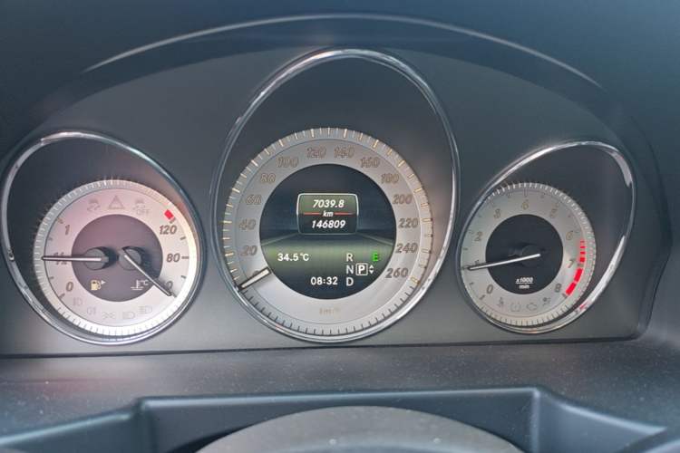Used Mercedes-Benz GLK-Class 2015 GLK 260 4MATIC Dynamic Edition Ultimate Version Instrument Cluster