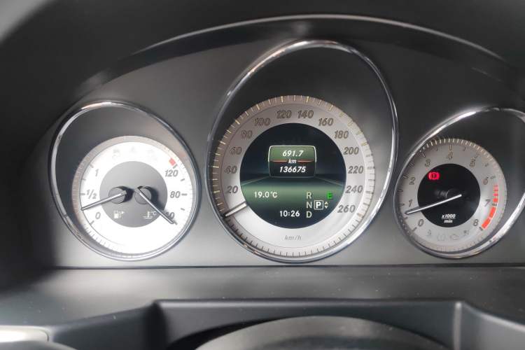 Used Mercedes-Benz GLK-Class 2015 GLK 300 4MATIC Fashion Edition Ultimate Version Instrument Cluster