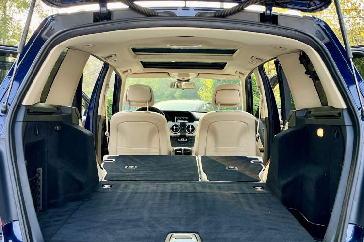 Used Mercedes-Benz GLK-Class 2015 GLK 260 4MATIC Dynamic Edition Ultimate Version Interior 12