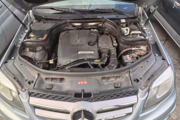 Used Mercedes-Benz GLK-Class 2015 GLK 260 4MATIC Dynamic Edition Ultimate Version Interior 2