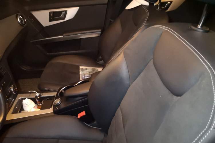 Used Mercedes-Benz GLK-Class 2015 GLK 260 4MATIC Dynamic Edition Ultimate Version Left Front Seat
