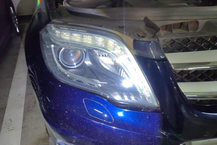 Used Mercedes-Benz GLK-Class 2015 GLK 260 4MATIC Fashion Edition Ultimate Version Right Front Headlight