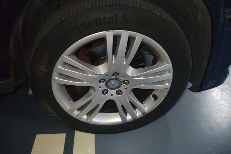 Used Mercedes-Benz GLK-Class 2015 GLK 260 4MATIC Dynamic Edition Ultimate Version Right Front Wheel Hub