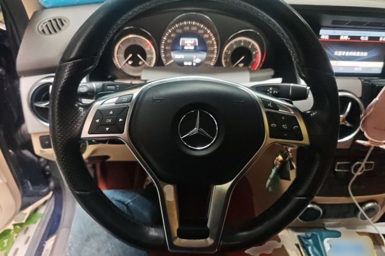 Used Mercedes-Benz GLK-Class 2015 GLK 260 4MATIC Dynamic Edition Ultimate Version Steering Wheel