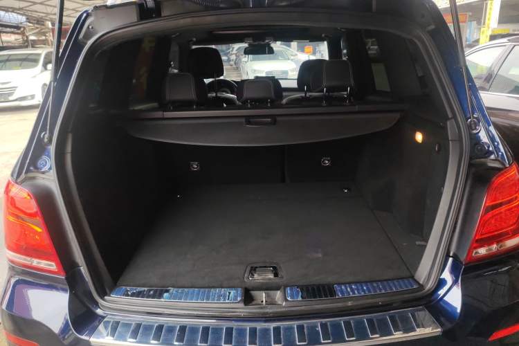 Used Mercedes-Benz GLK-Class 2015 GLK 300 4MATIC Fashion Edition Ultimate Version Trunk