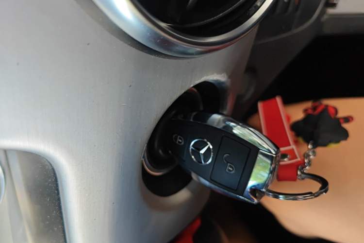 Used Mercedes-Benz GLK-Class 2015 GLK 260 4MATIC Dynamic Edition Ultimate Version Vehicle Key