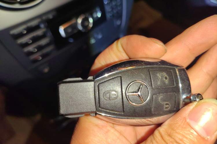 Used Mercedes-Benz GLK-Class 2015 GLK 260 4MATIC Fashion Edition Ultimate Version Vehicle Key