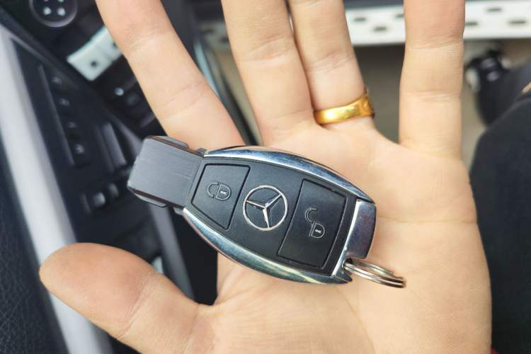 Used Mercedes-Benz GLK-Class 2015 GLK 260 4MATIC Dynamic Edition Ultimate Version Vehicle Key