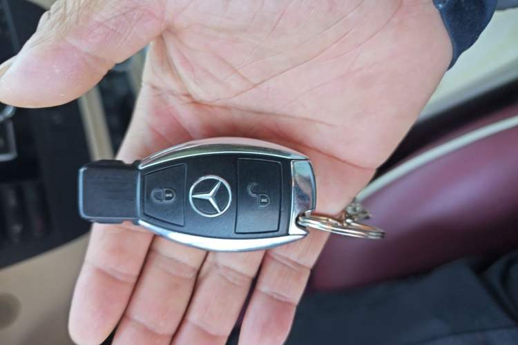 Used Mercedes-Benz GLK-Class 2015 GLK 260 4MATIC Dynamic Edition Ultimate Version Vehicle Key