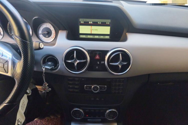 Used Mercedes-Benz GLK-Class 2015 GLK 260 4MATIC Dynamic Edition Ultimate Version Audio And AC Panel