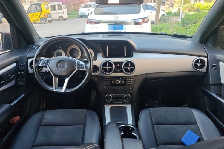 Used Mercedes-Benz GLK-Class 2015 GLK 260 4MATIC Fashion Edition Ultimate Version Center Console