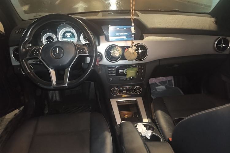 Used Mercedes-Benz GLK-Class 2015 GLK 260 4MATIC Fashion Edition Ultimate Version Center Console