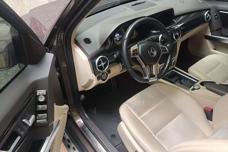 Used Mercedes-Benz GLK-Class 2015 GLK 260 4MATIC Fashion Edition Ultimate Version Driver Seat