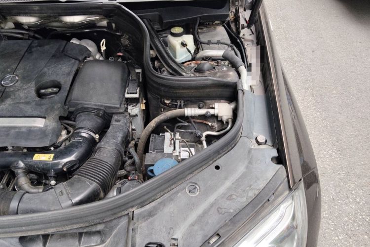 Used Mercedes-Benz GLK-Class 2015 GLK 260 4MATIC Dynamic Edition Ultimate Version Engine Bay Left