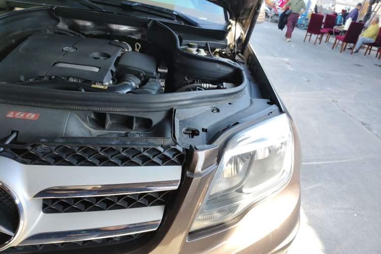 Used Mercedes-Benz GLK-Class 2015 GLK 260 4MATIC Dynamic Edition Ultimate Version Engine Bay Left