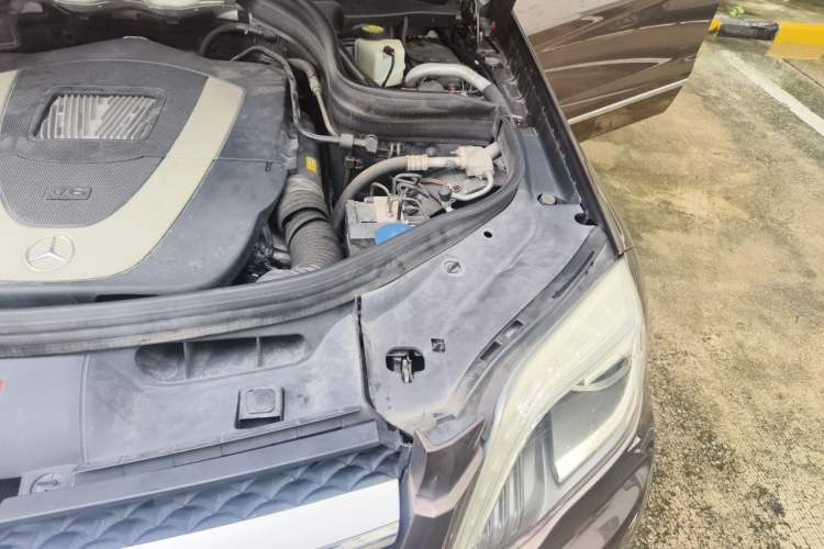 Used Mercedes-Benz GLK-Class 2015 GLK 300 4MATIC Fashion Edition Ultimate Version Engine Bay Left