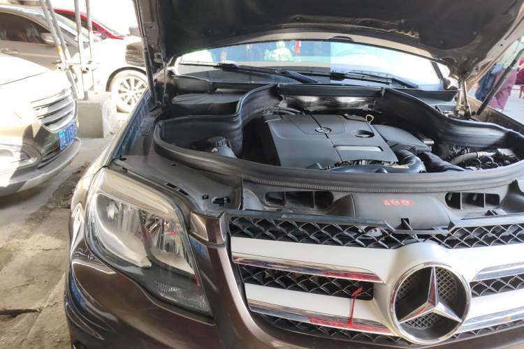 Used Mercedes-Benz GLK-Class 2015 GLK 260 4MATIC Dynamic Edition Ultimate Version Engine Bay Right