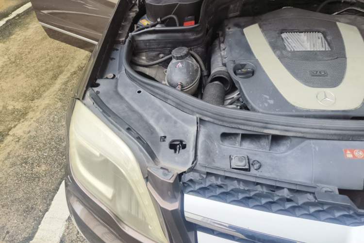 Used Mercedes-Benz GLK-Class 2015 GLK 300 4MATIC Fashion Edition Ultimate Version Engine Bay Right