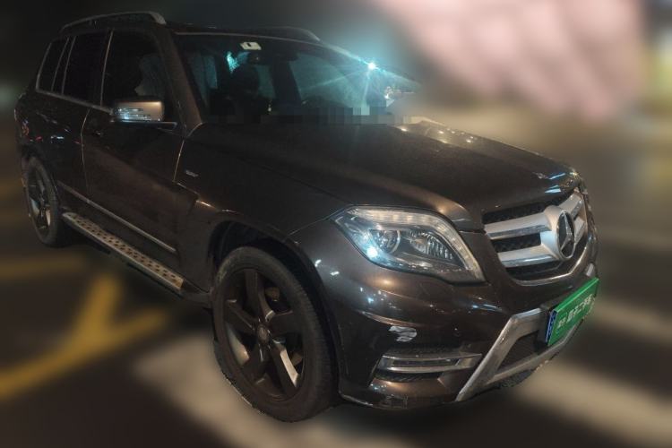 Used Mercedes-Benz GLK-Class 2015 GLK 260 4MATIC Fashion Edition Ultimate Version Front Right 45 Deg